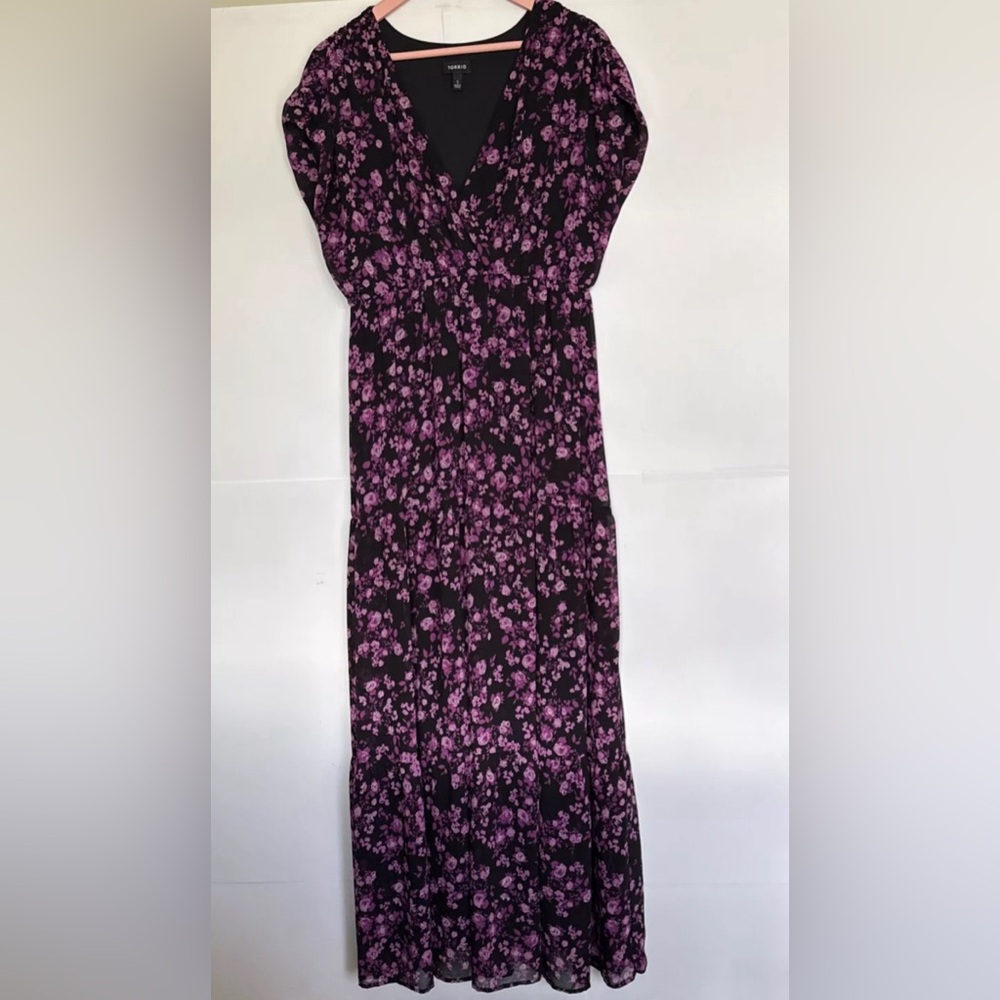 Torrid Women Maxi Dress Ruffles Black/Purple Floral Print Size  4